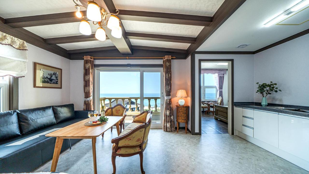 Pension Badawa Gangneung Exterior photo